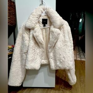 Plushed cropped coat from Forever 21. Only worn once - new condition.